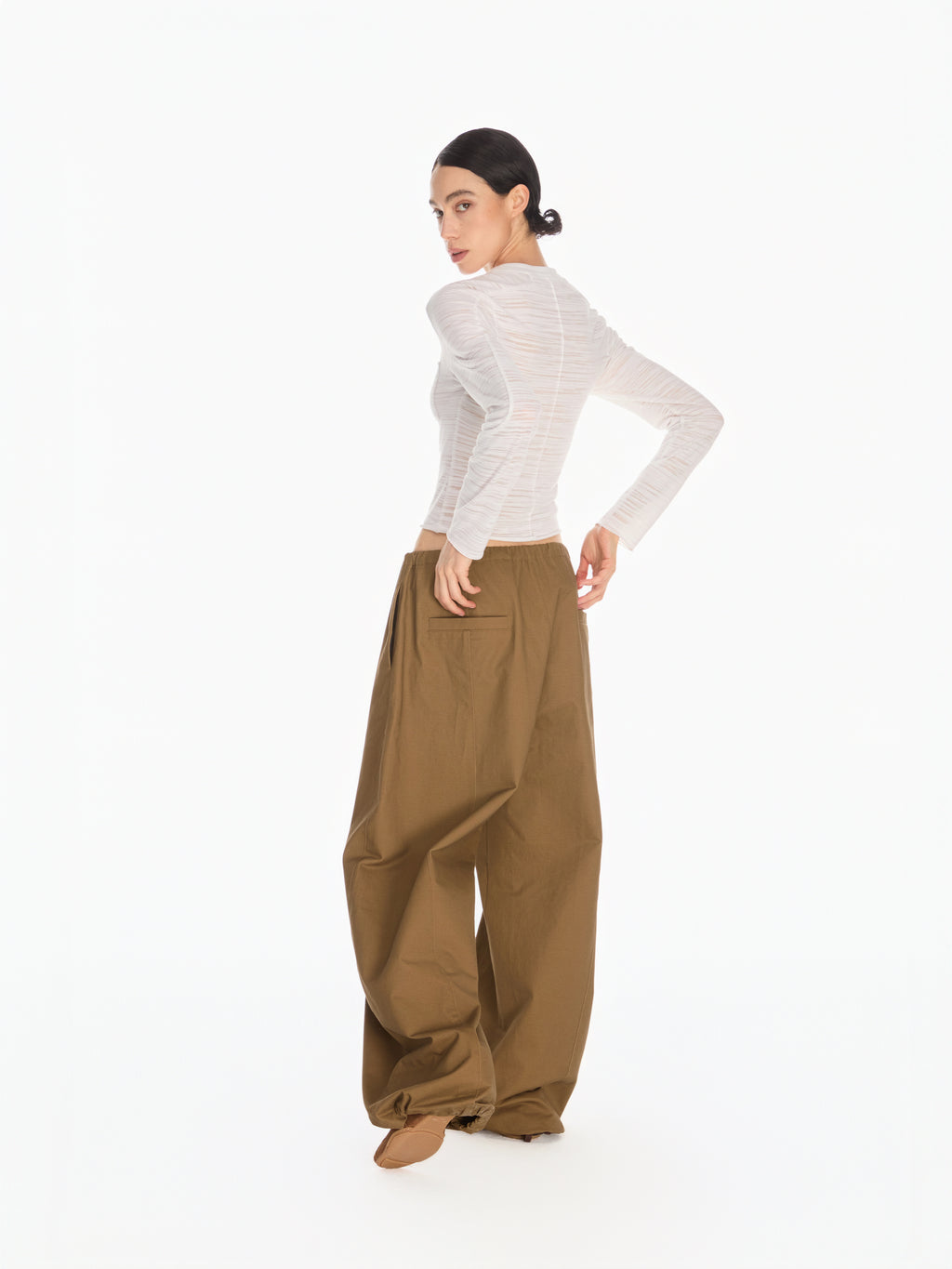 Wide Frame Cargo Pants- - YHONE