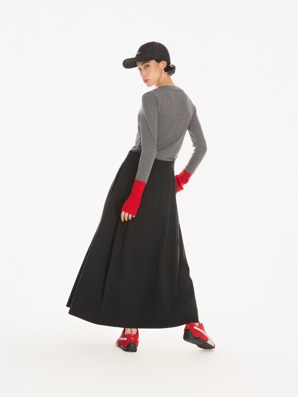 Sturdy Flow Skirt - YHONE