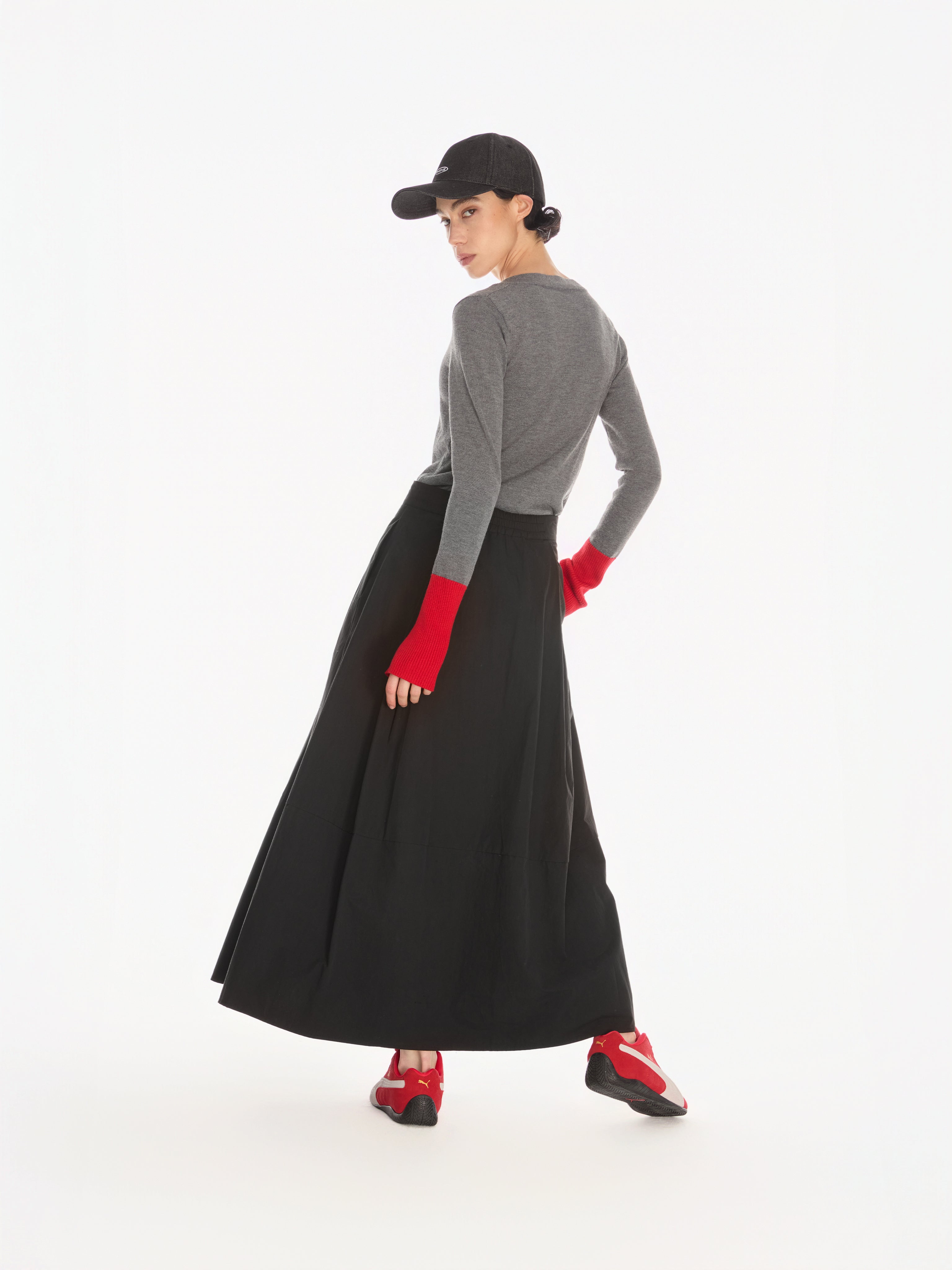 Sturdy Flow Skirt - YHONE