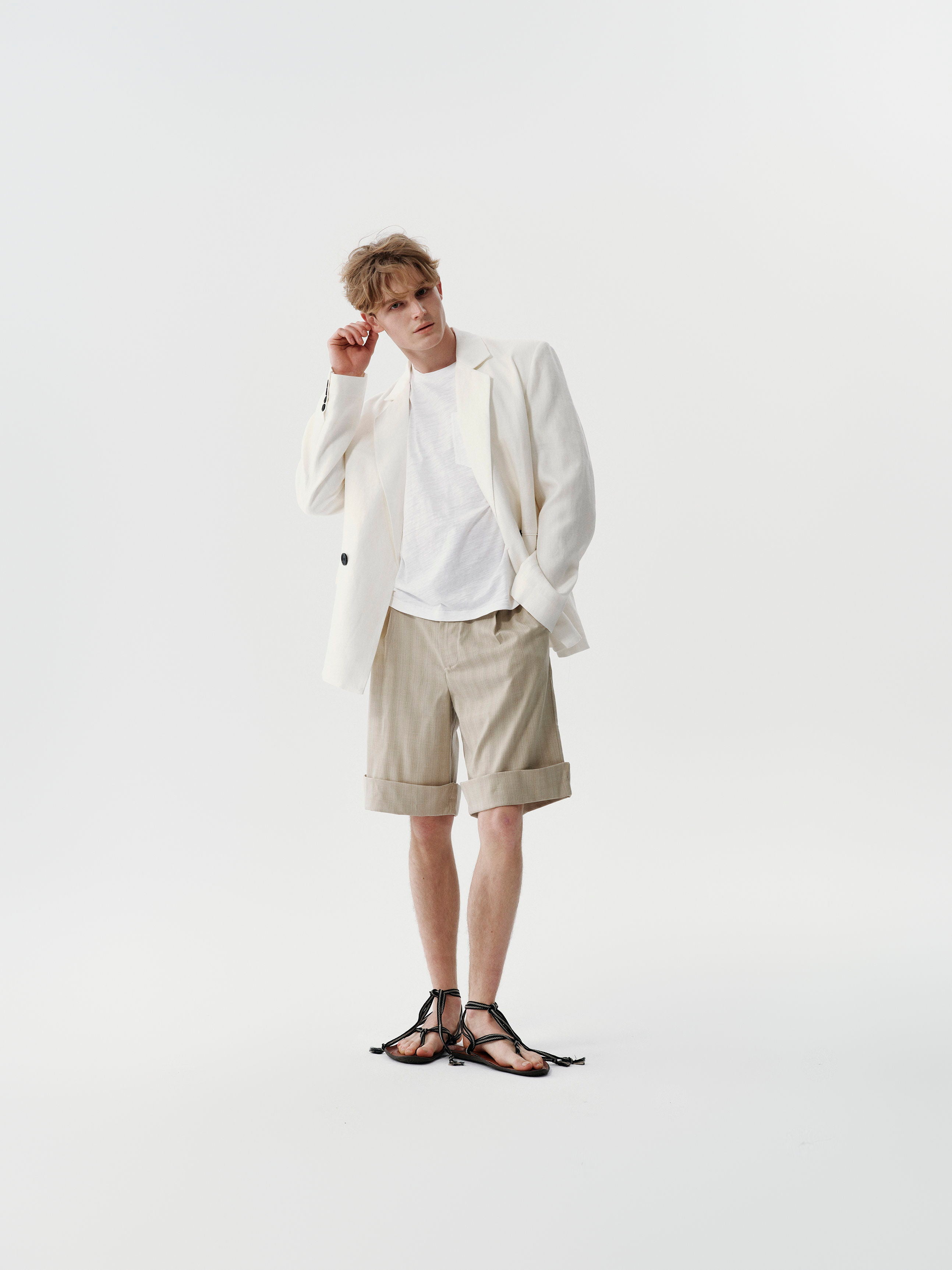 Cuff Pleated Shorts