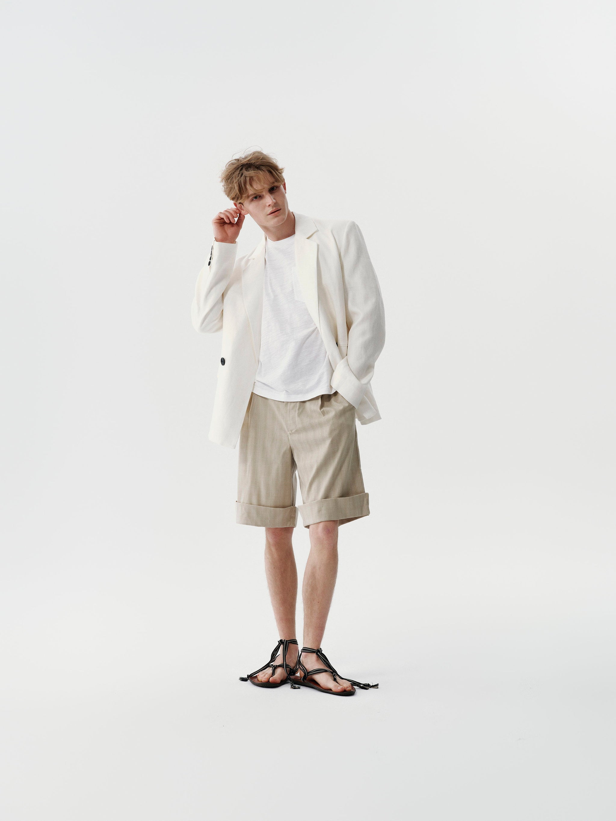 Cuff Pleated Shorts