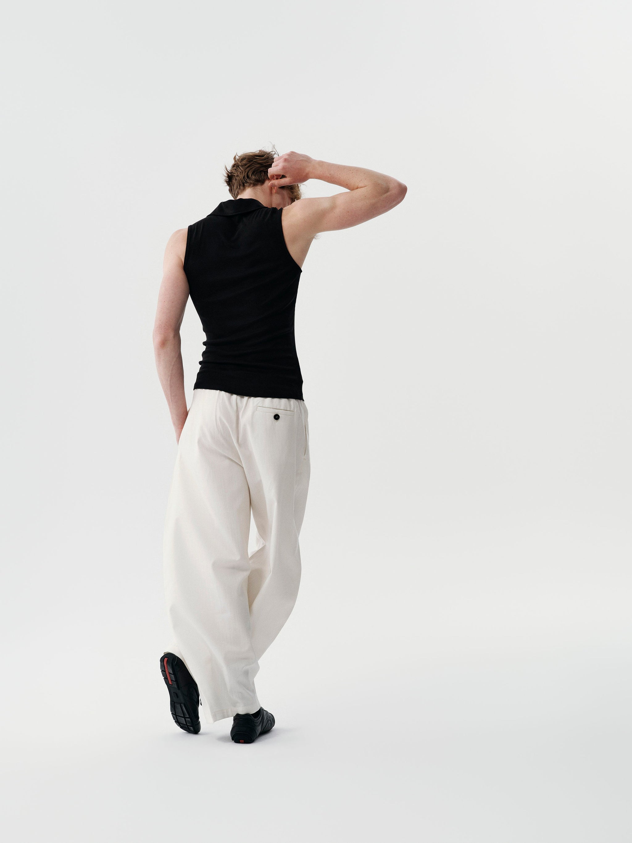 Center Zip Vest in White
