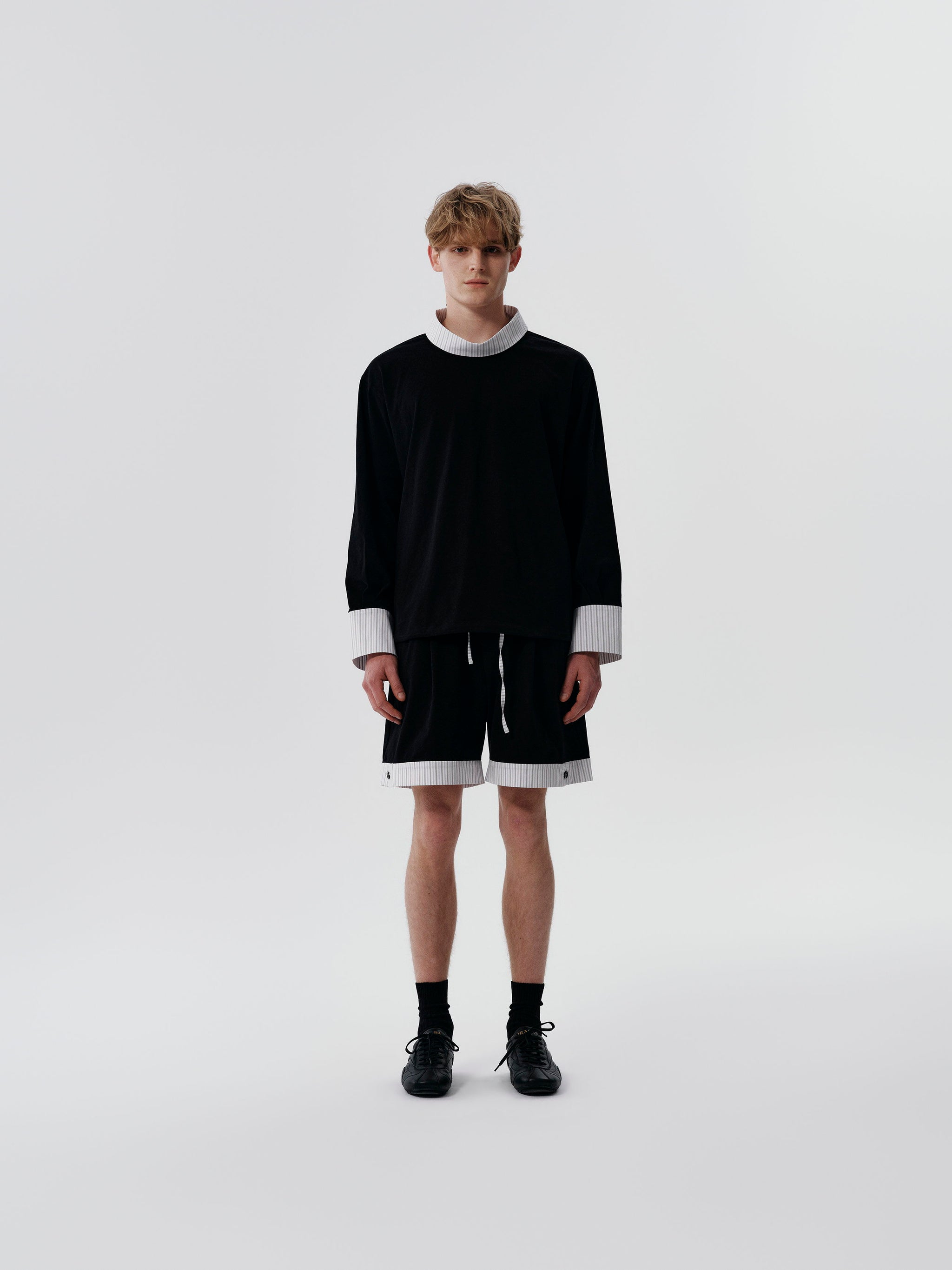 Shirt Collar Pullover in Black