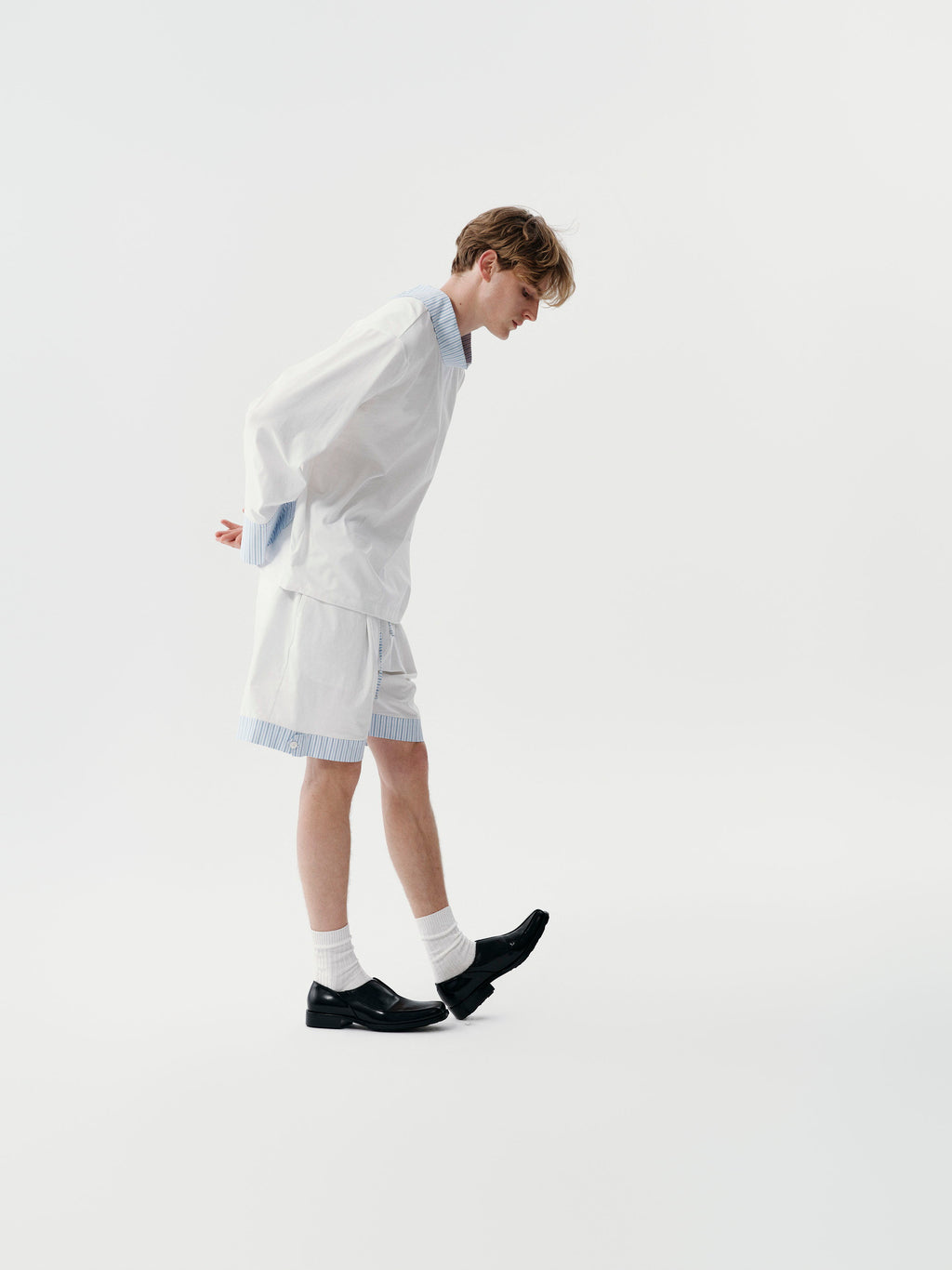 Shirt Collar Pullover in Black