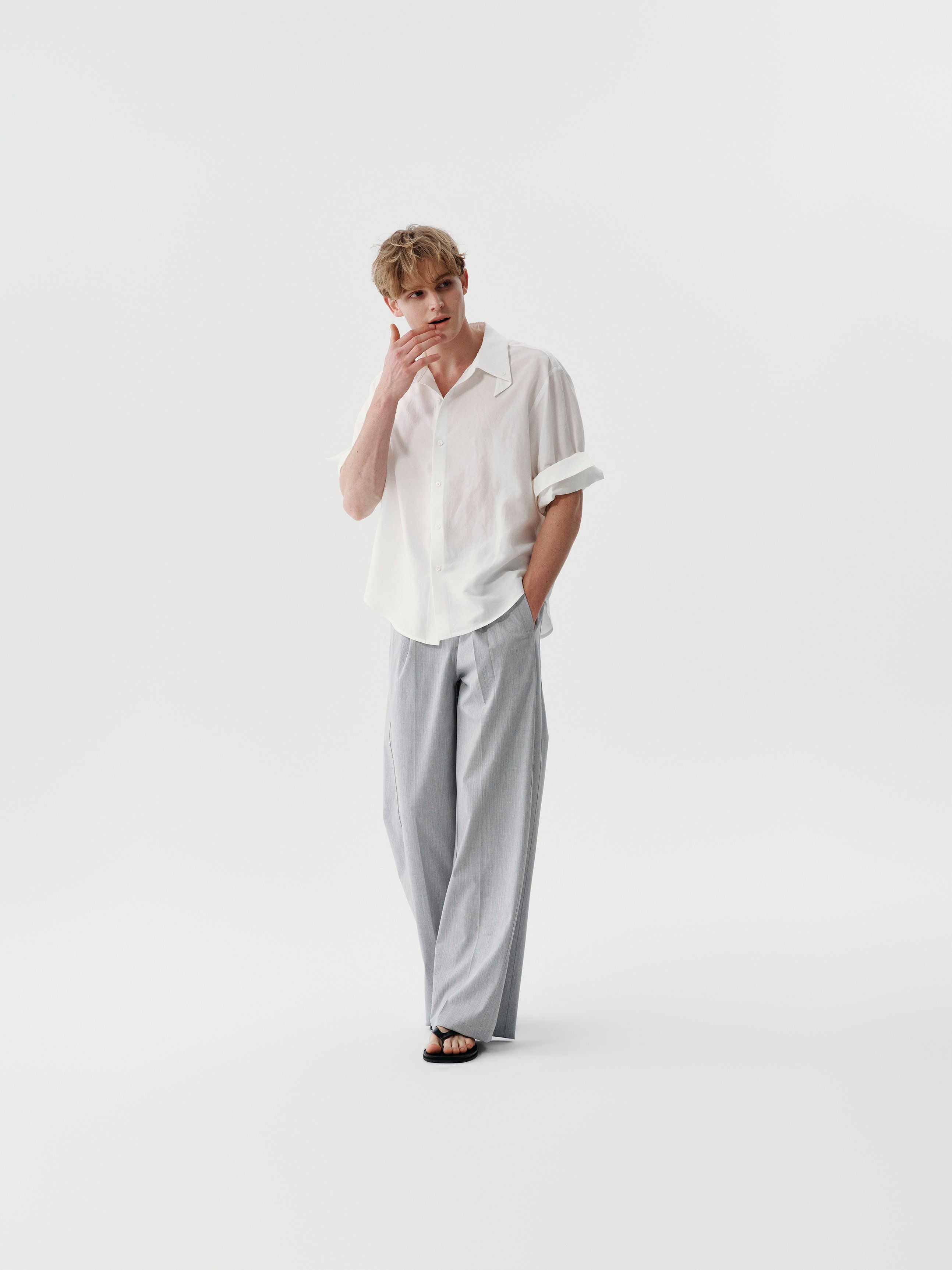 Echo Fold Shirt in Black