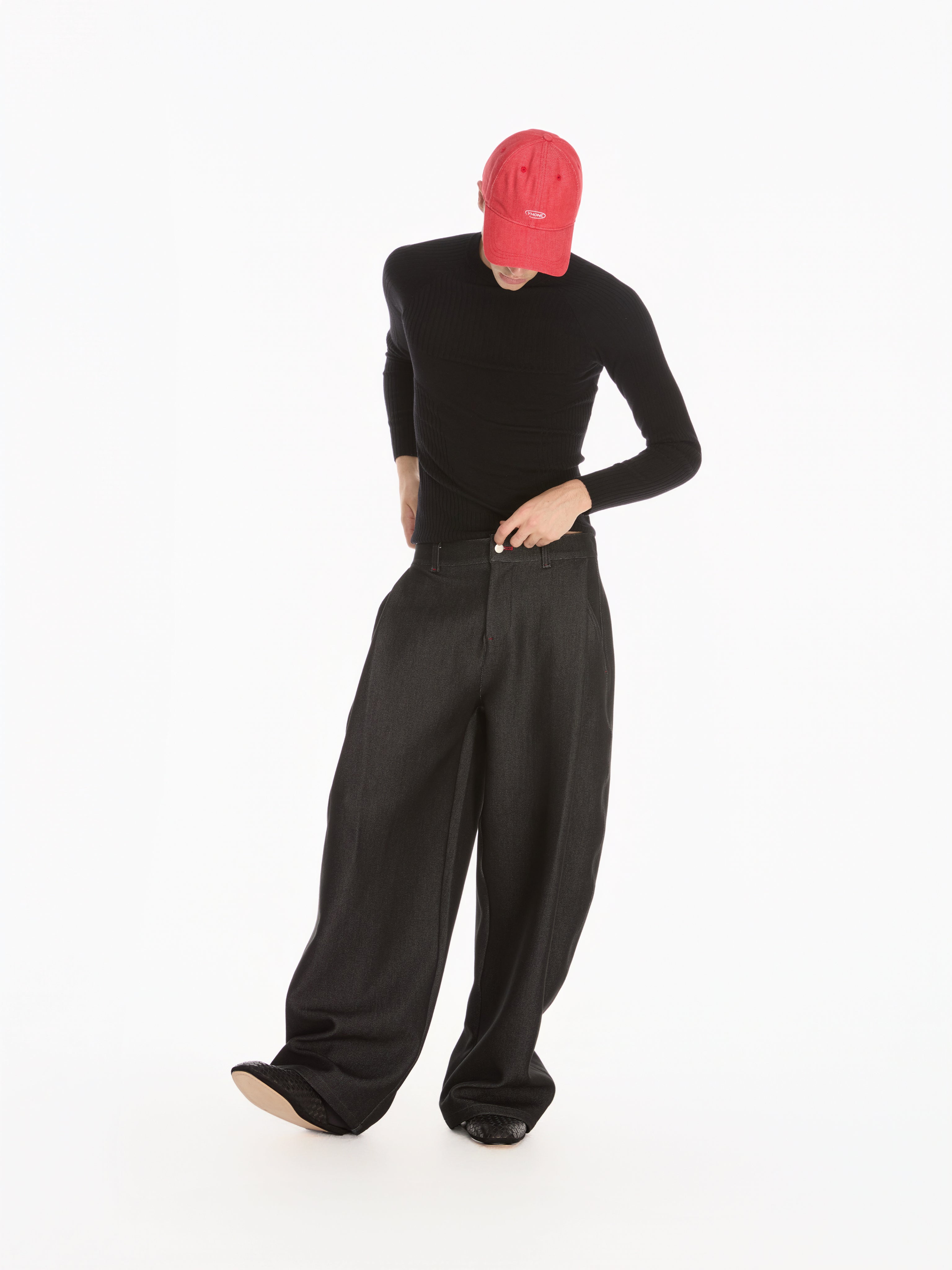 54. yosshyさん専用CARDBOARDMATERIAL PANTS Sharp Sculpt Pants - YHONE