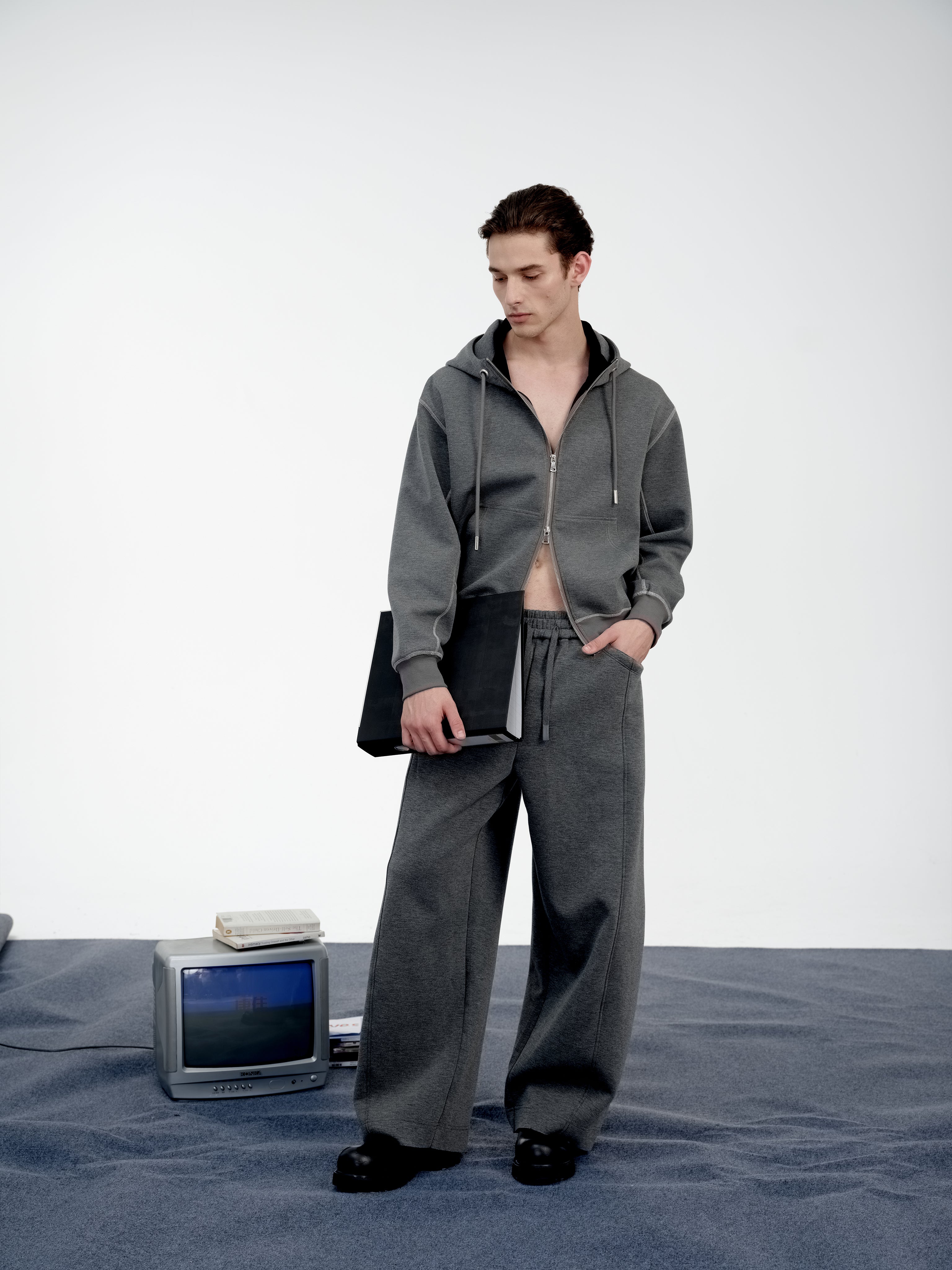 Kend Drip Hoodie - YHONE