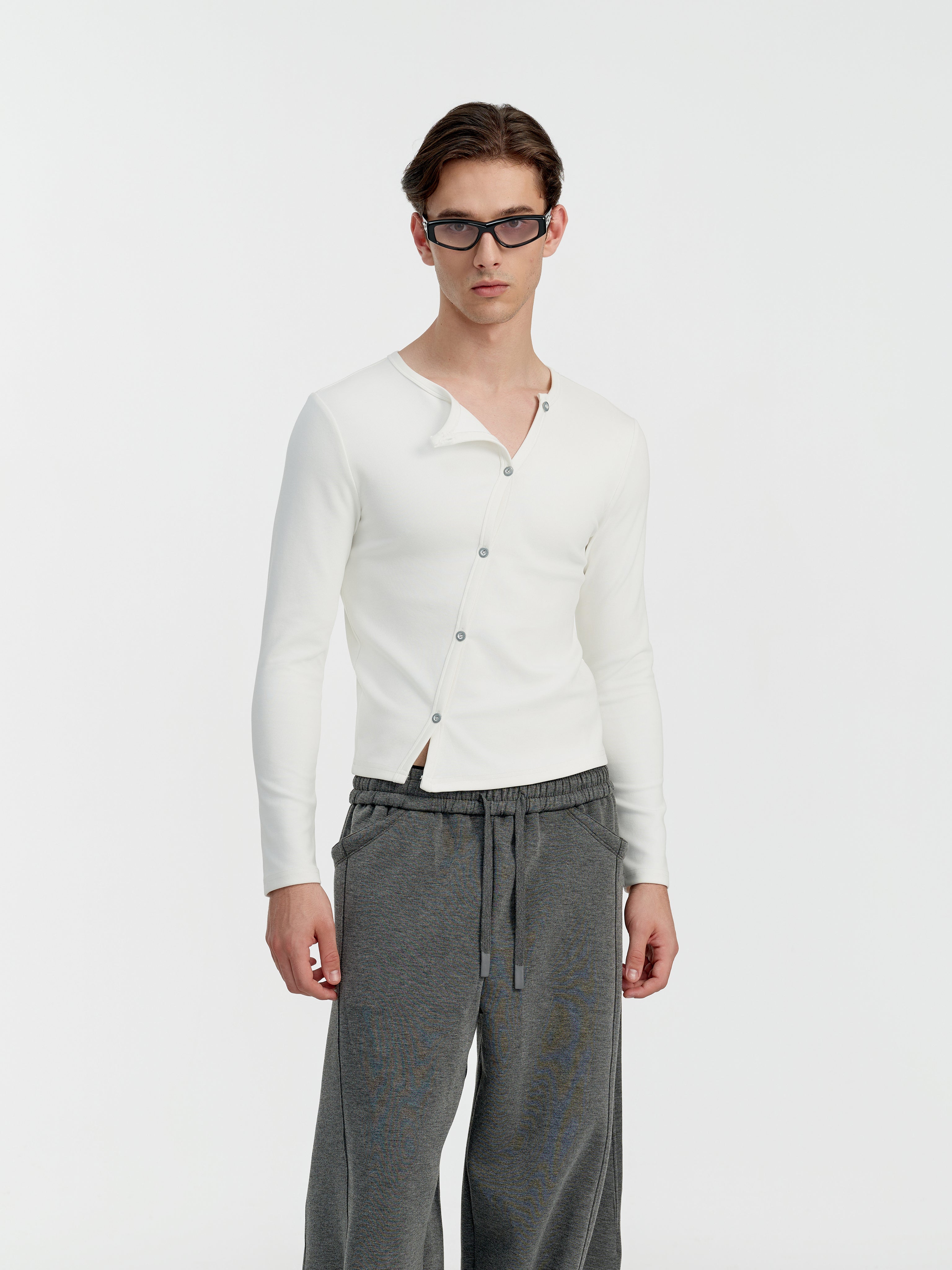 Twist Button Knit - YHONE