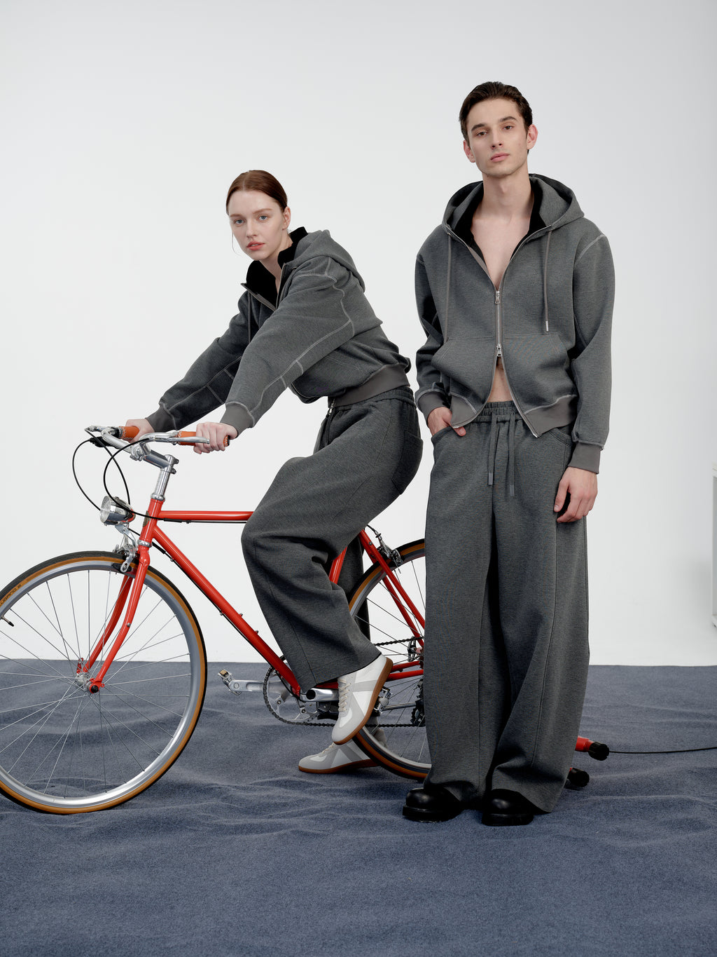 Kend Drip Hoodie - YHONE