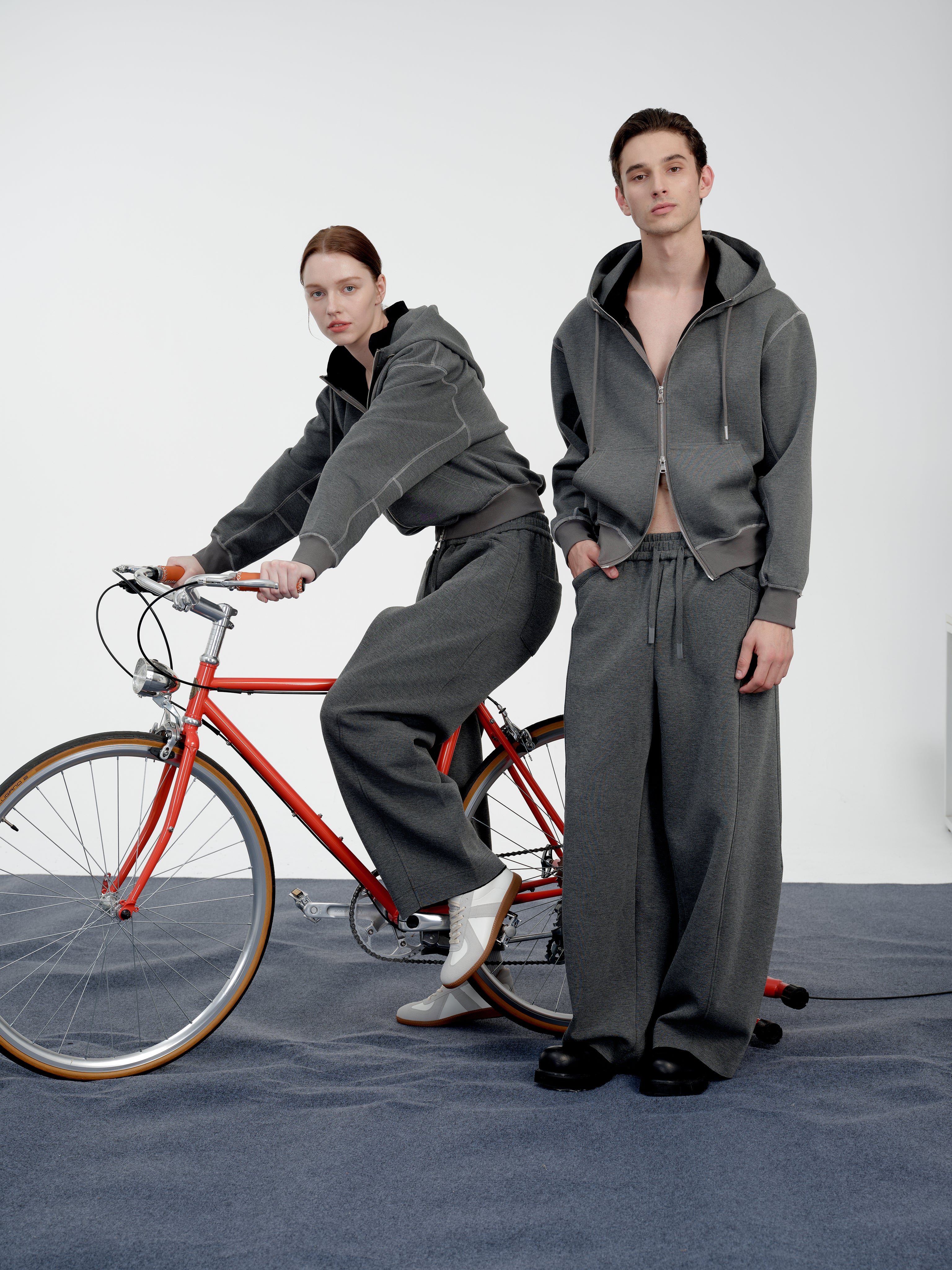 Kend Drip Hoodie - YHONE