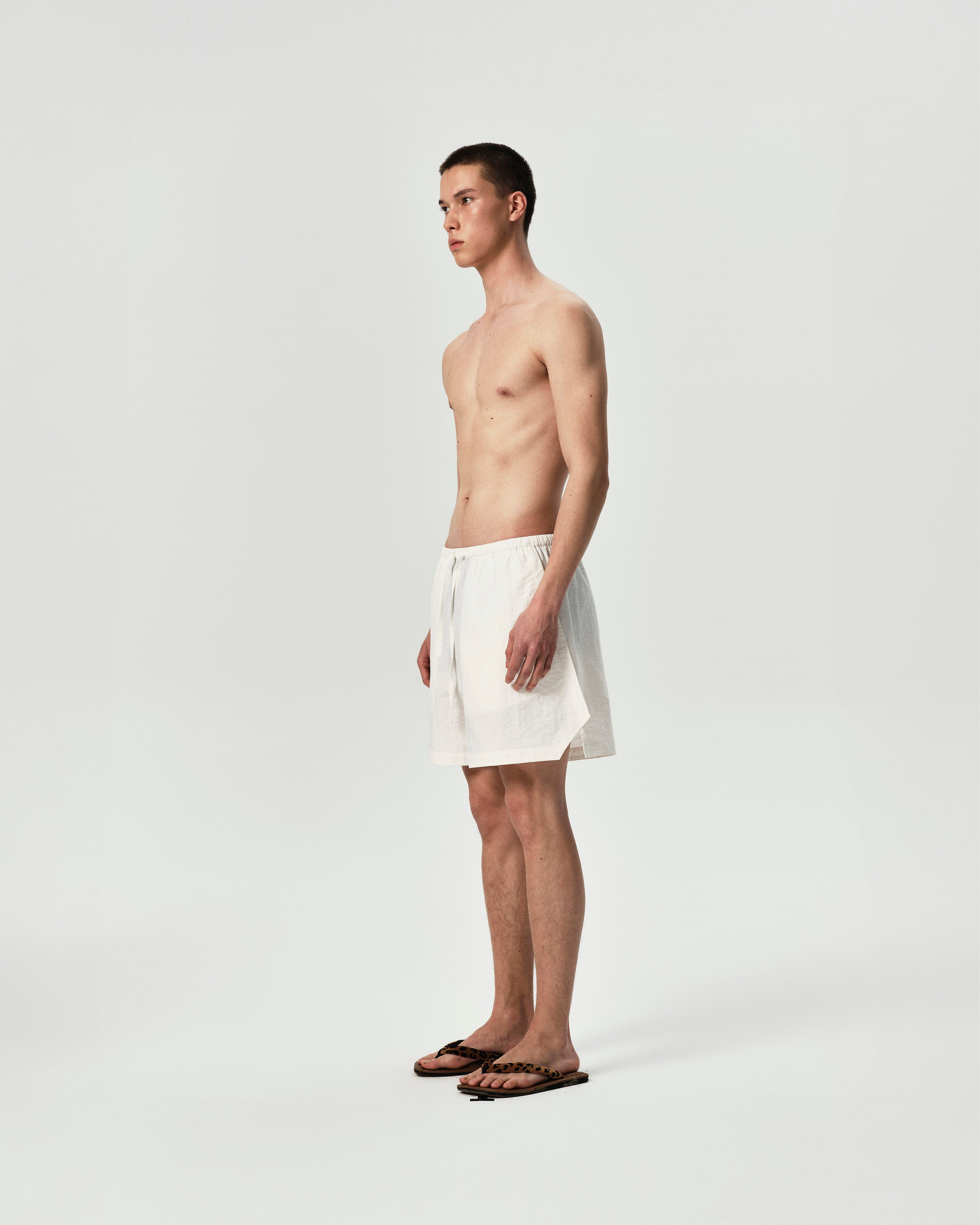 Ease Shorts in Black