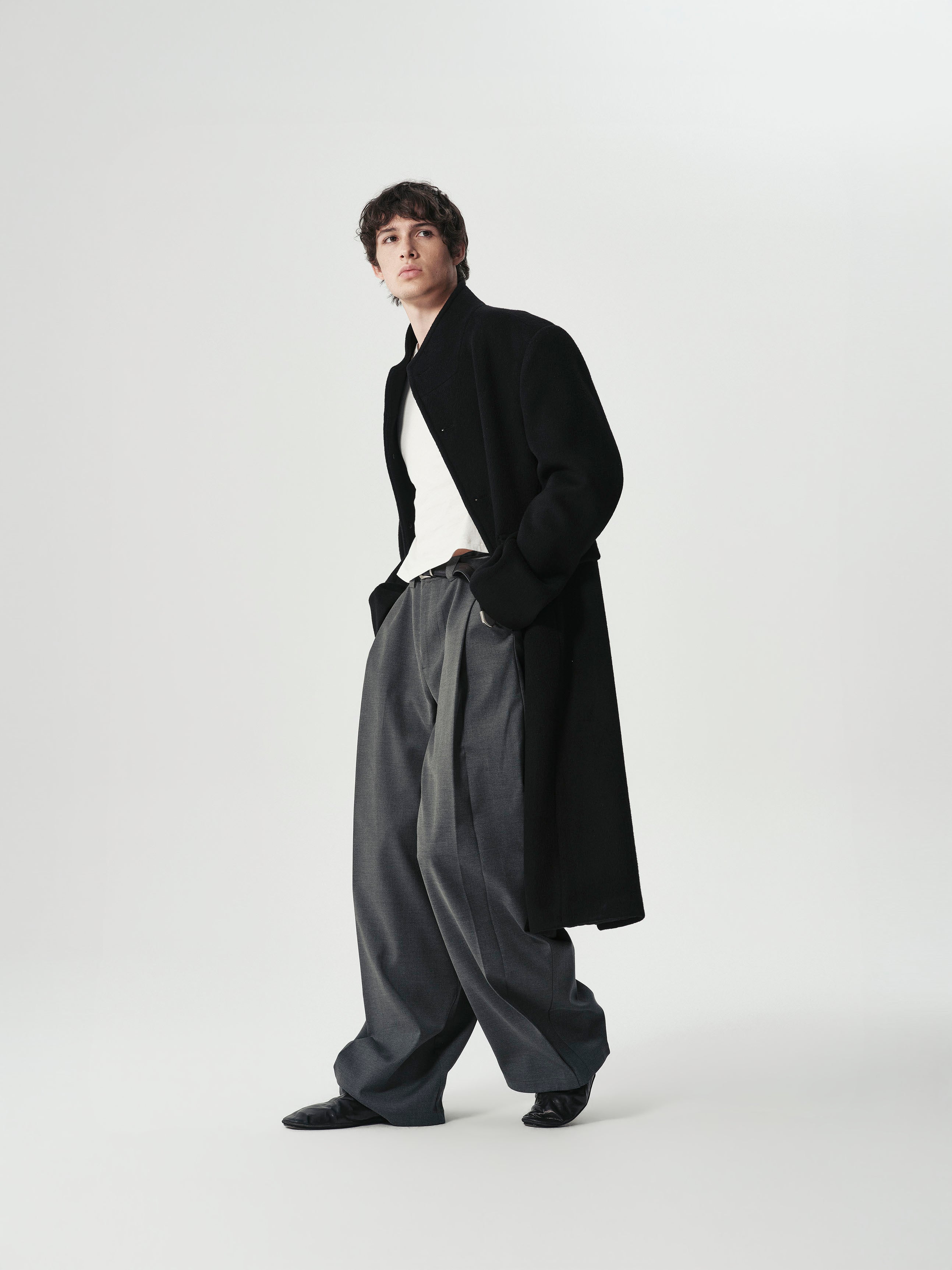 Pleated Barrel Trousers