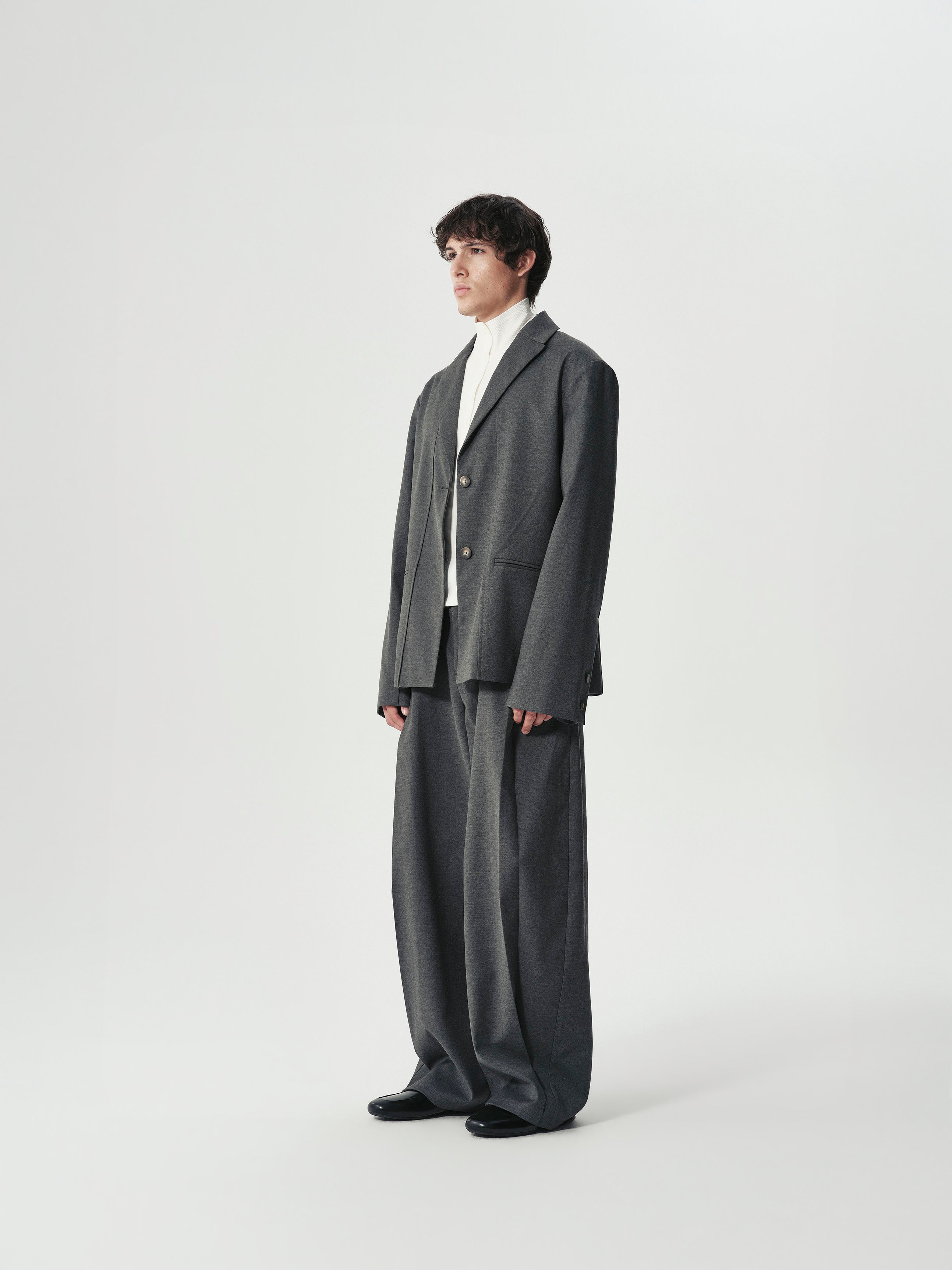 Pleated Barrel Trousers