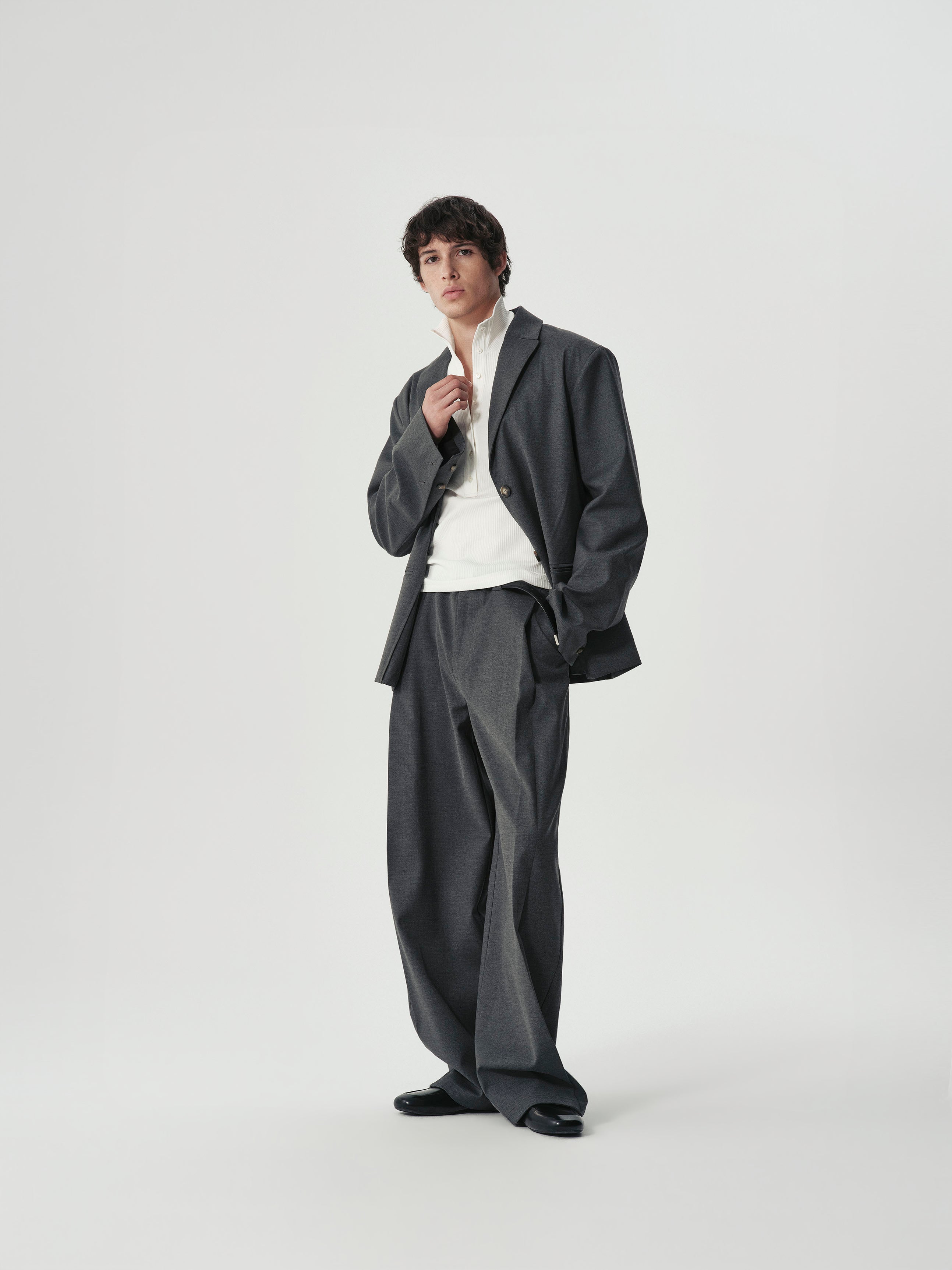 Pleated Barrel Trousers