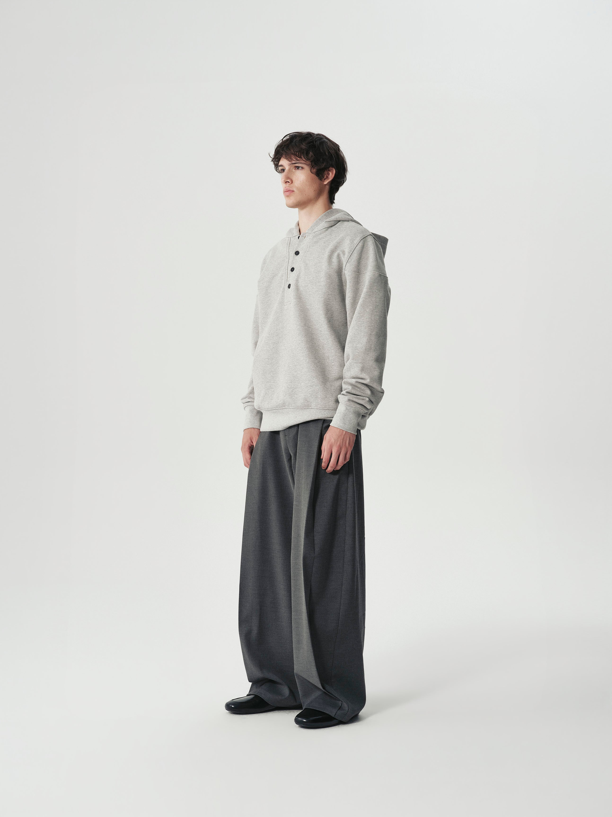 Pleated Barrel Trousers