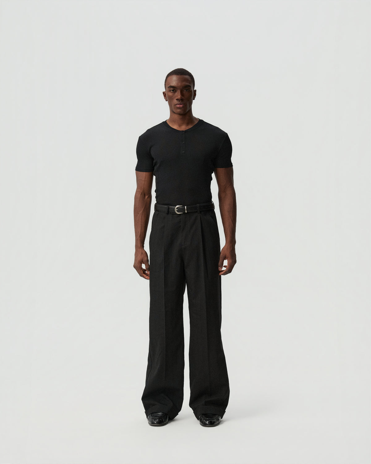 Single-Pleat Tapered Trousers — styling view