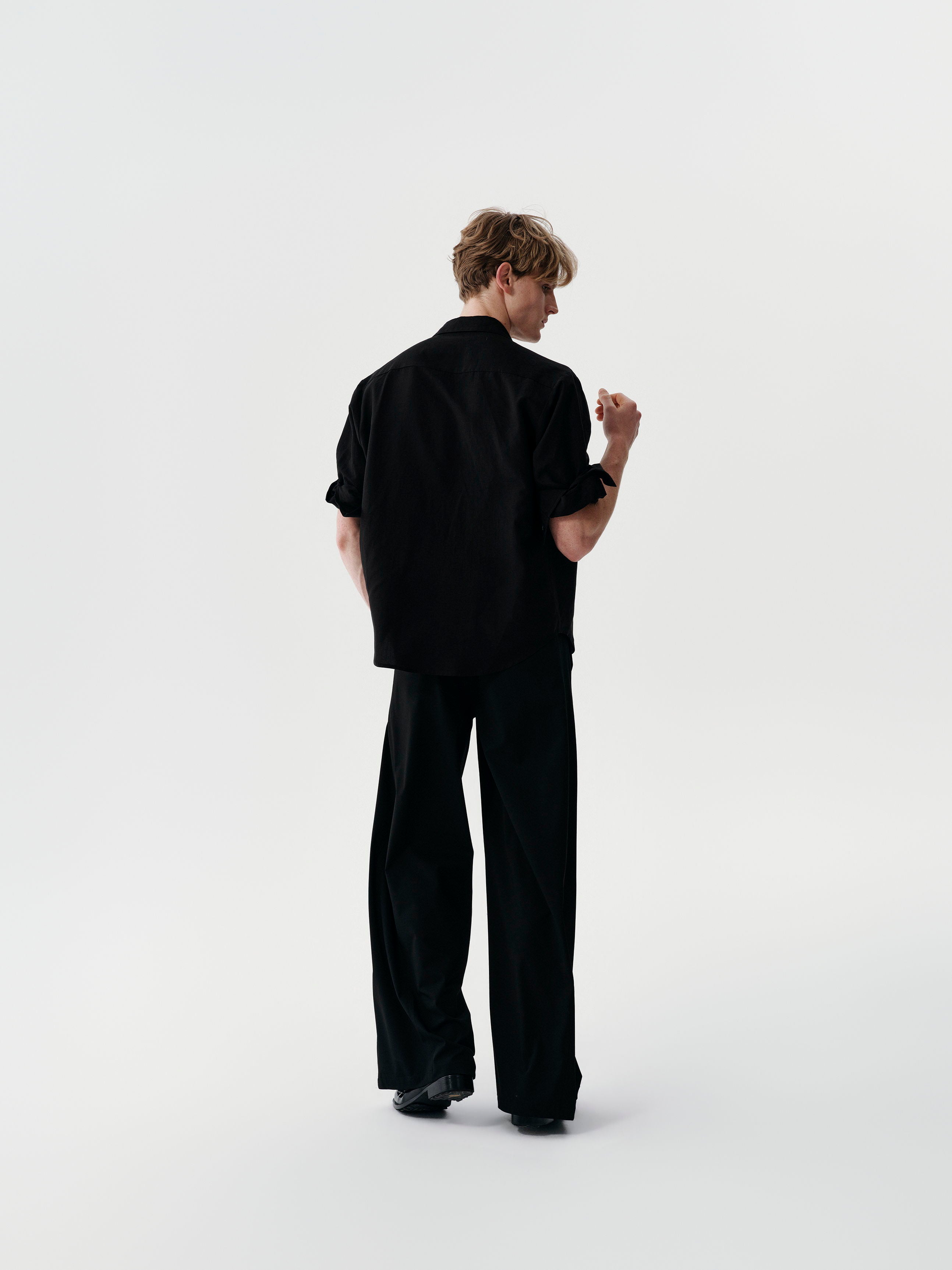 Shift Volume Trousers in Black