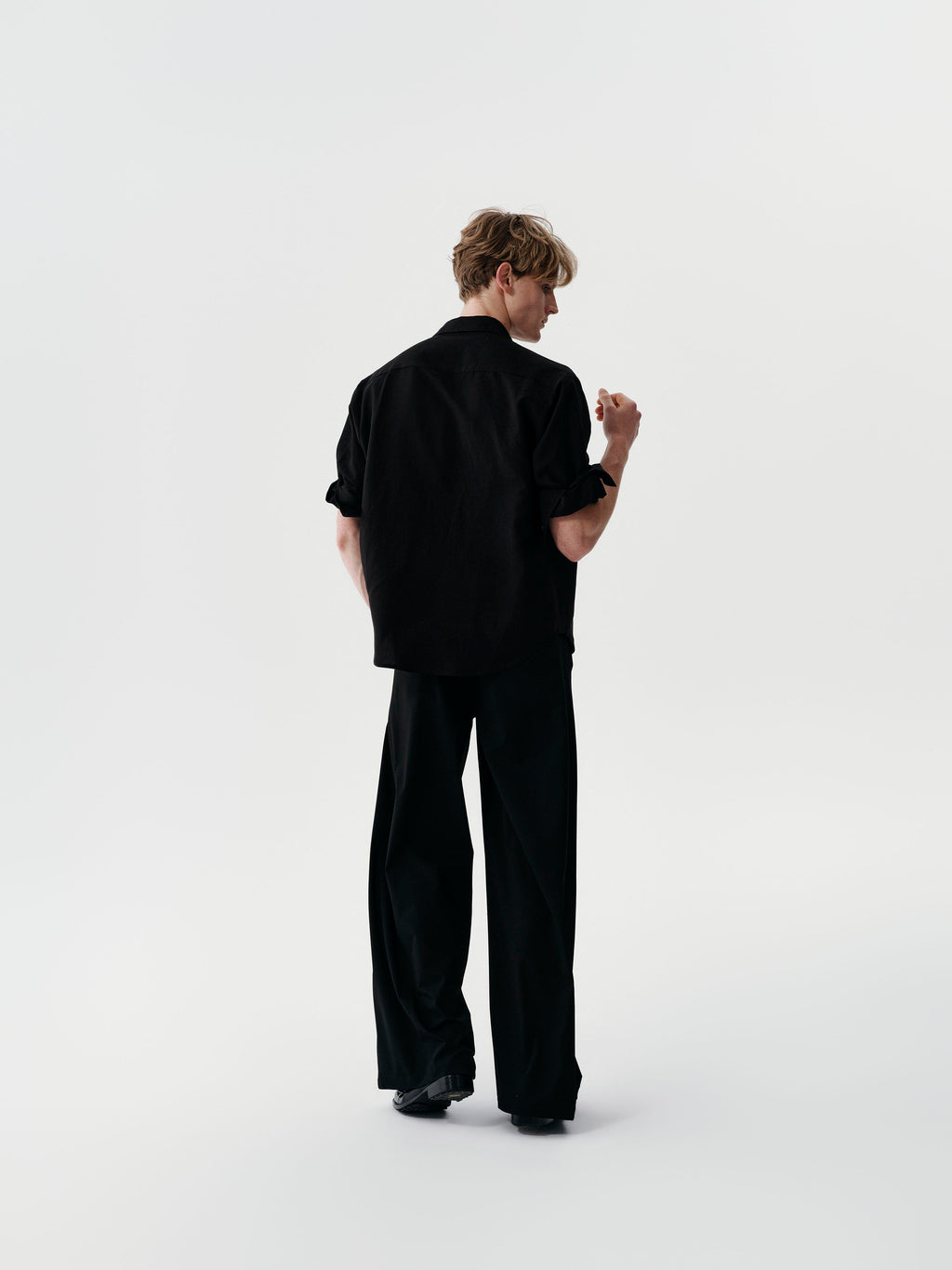 Shift Volume Trousers in Black