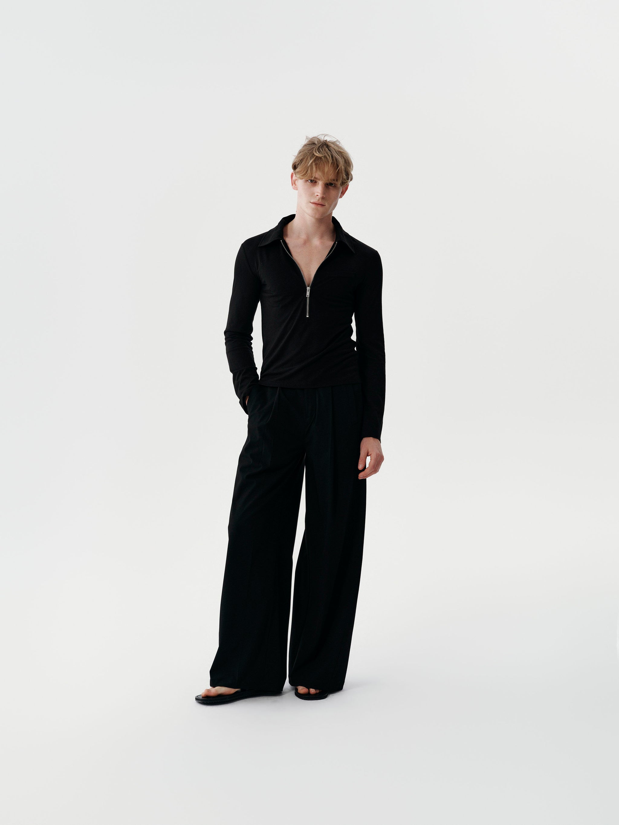 Shift Volume Trousers in Black