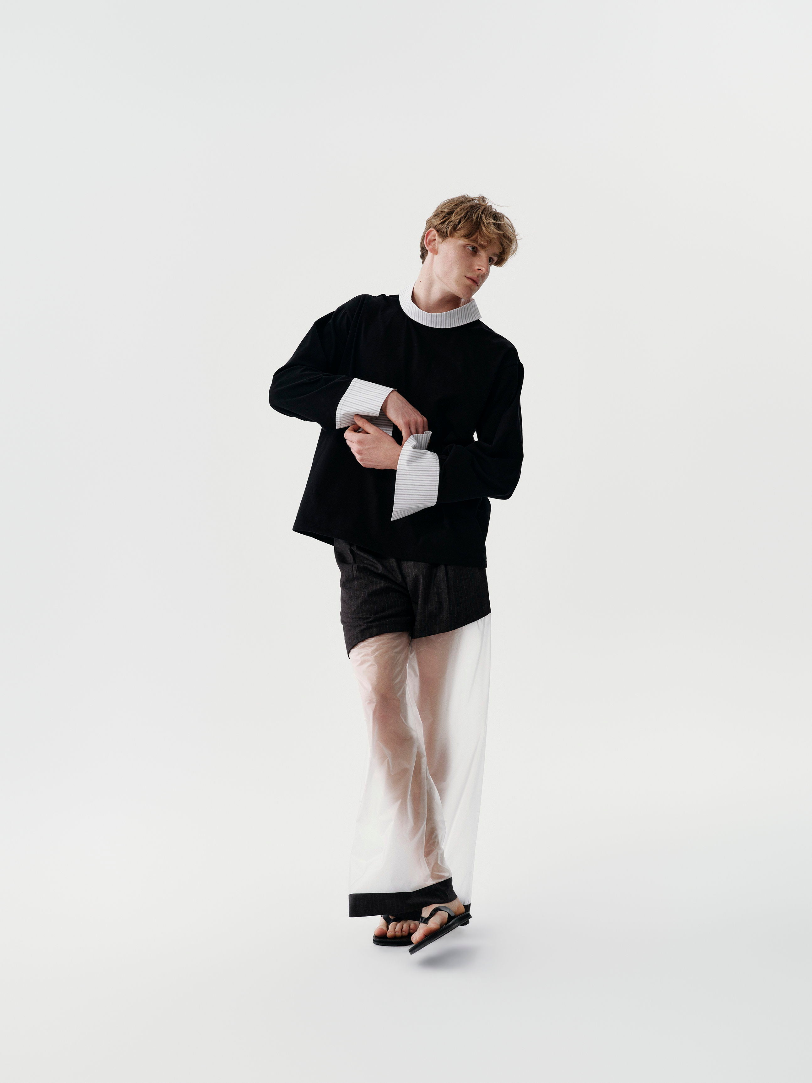 Surface Shift Pants in Black