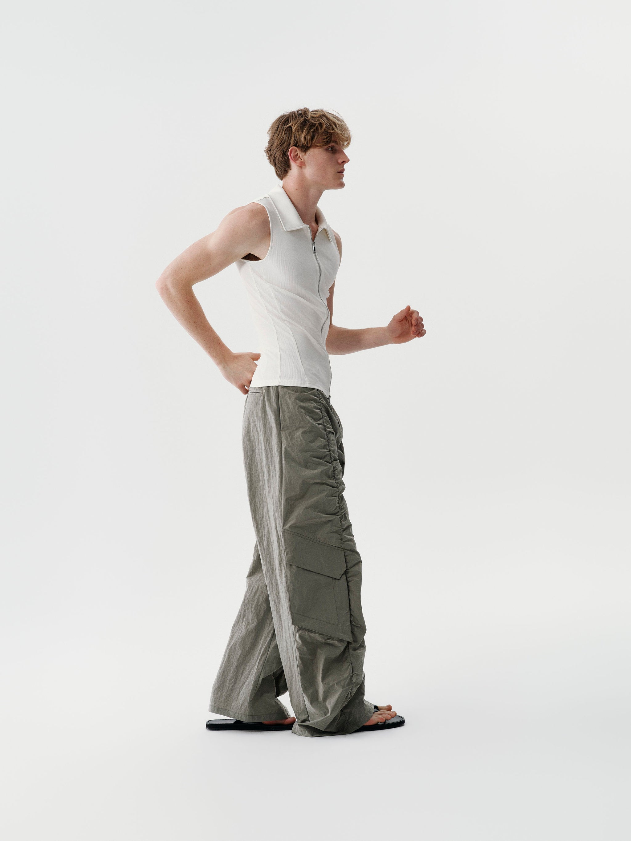 Center Zip Vest in White