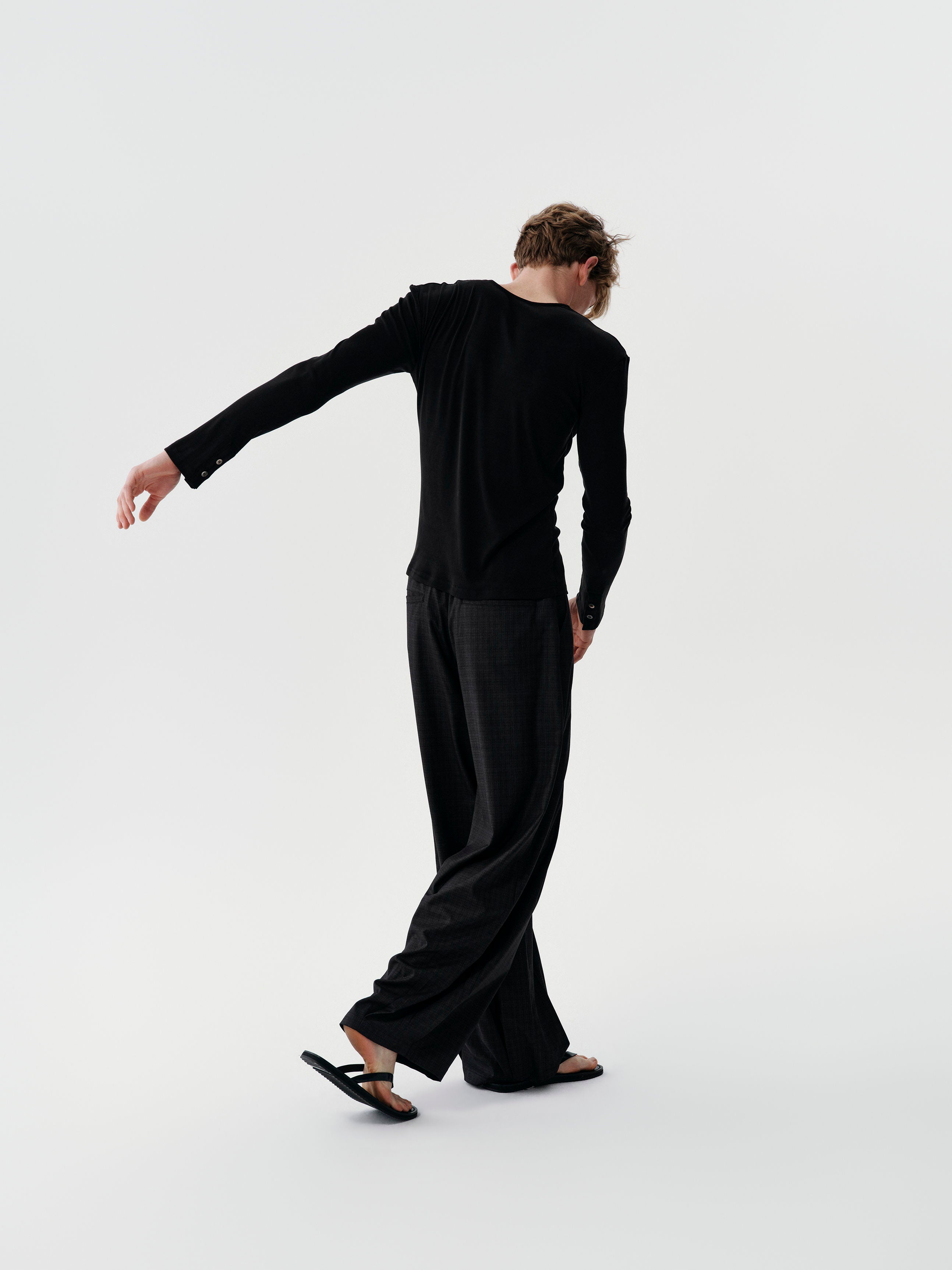 Contour Drape Top in Black