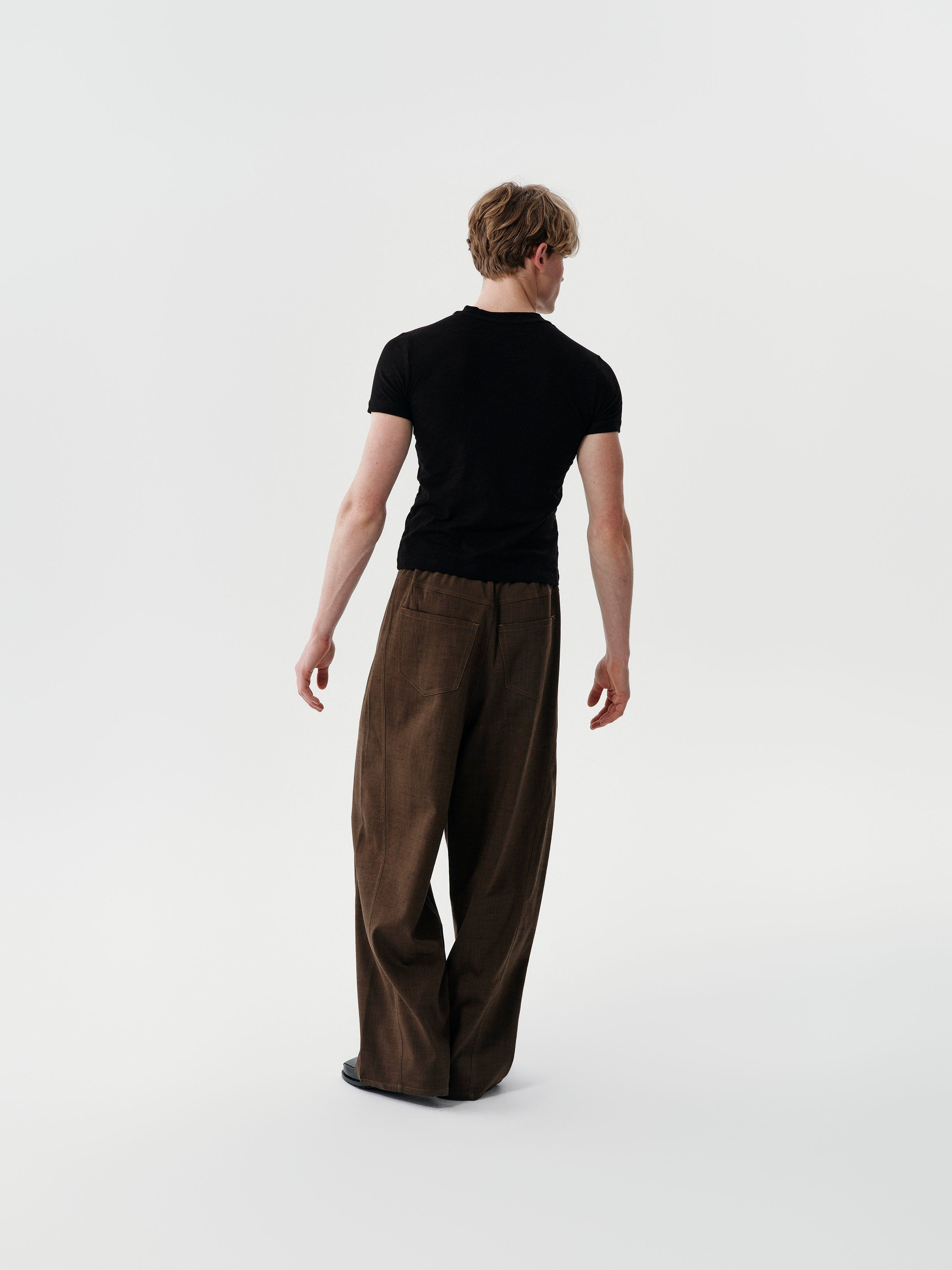 Contour Pleat Trousers in Umber