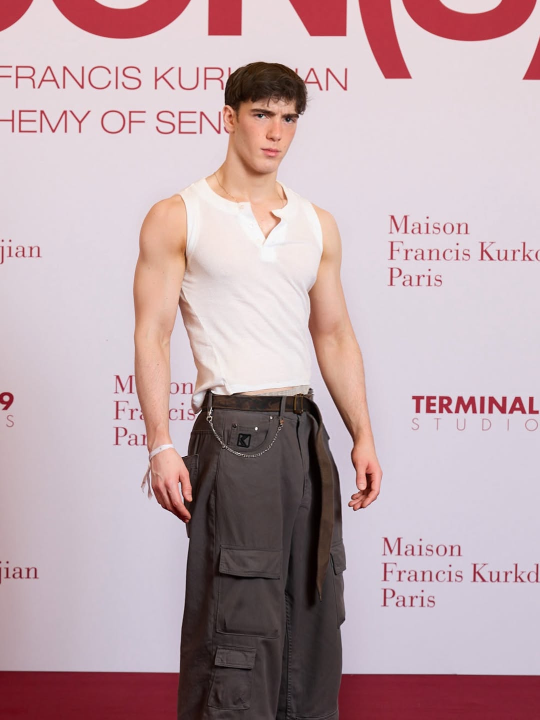 Henley Tank
